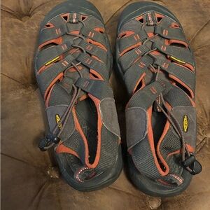 KEEN Newport H2 Water Shoes Mens 1001921 Fishing Hiking Camping Sandals Sz 12